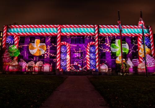 Don't miss the DELIGHTFUL DOWNTOWN holiday light projection show this holiday season. 